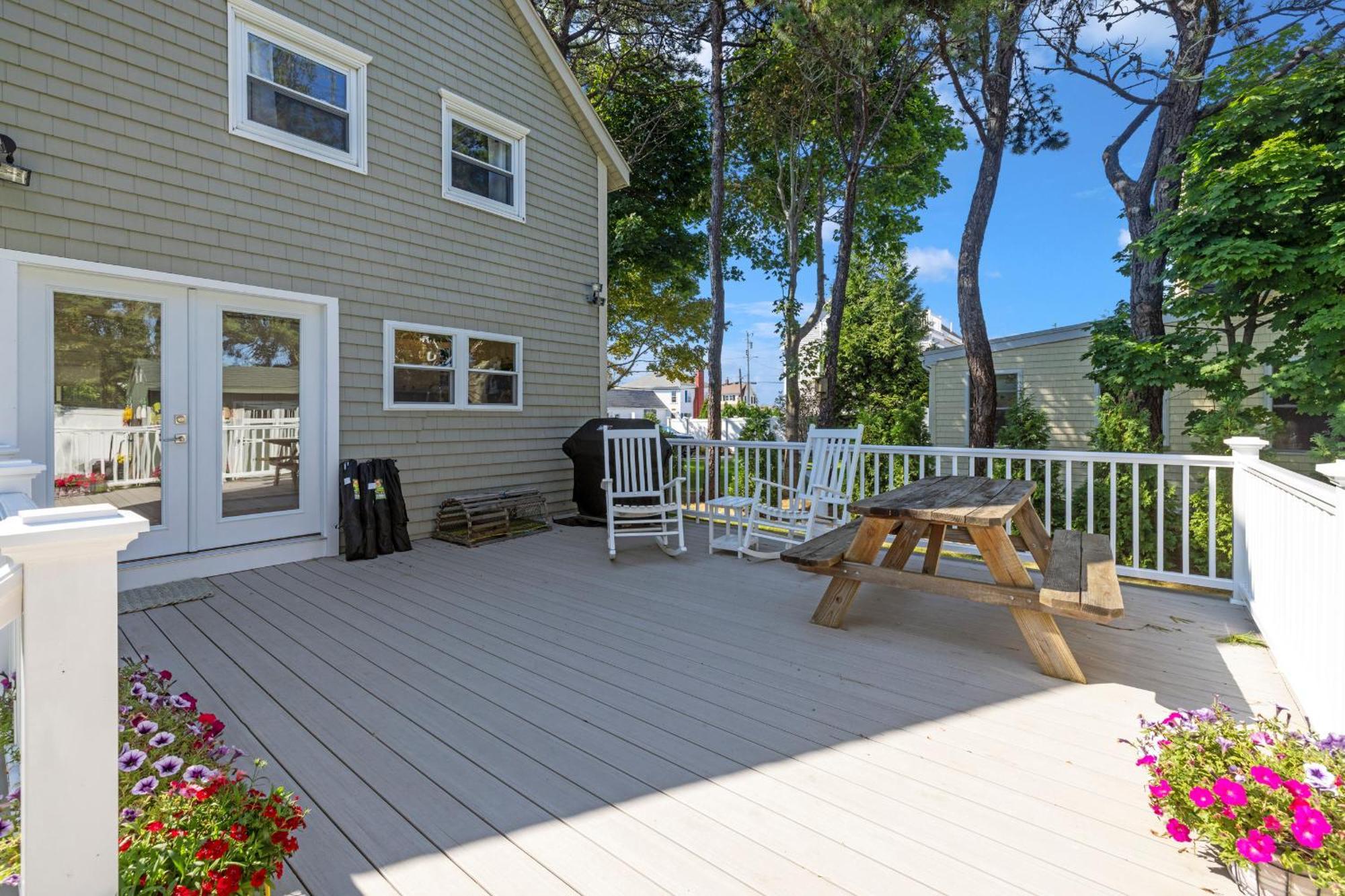 Pine Point Beach House With Deck, Fire Pit & Porch Scarborough Exterior foto