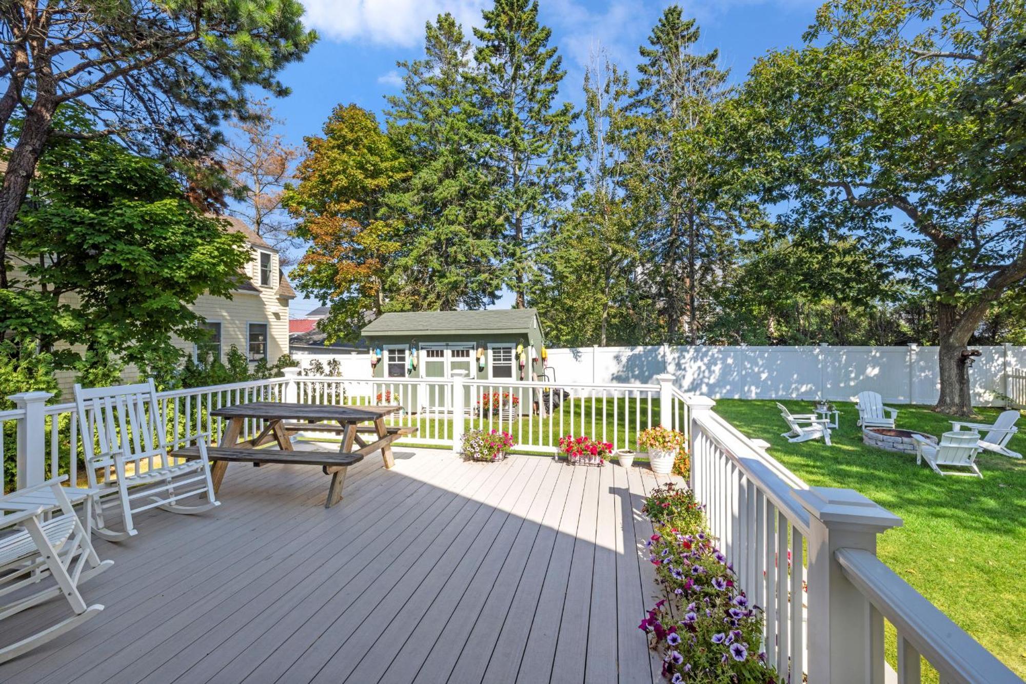 Pine Point Beach House With Deck, Fire Pit & Porch Scarborough Exterior foto