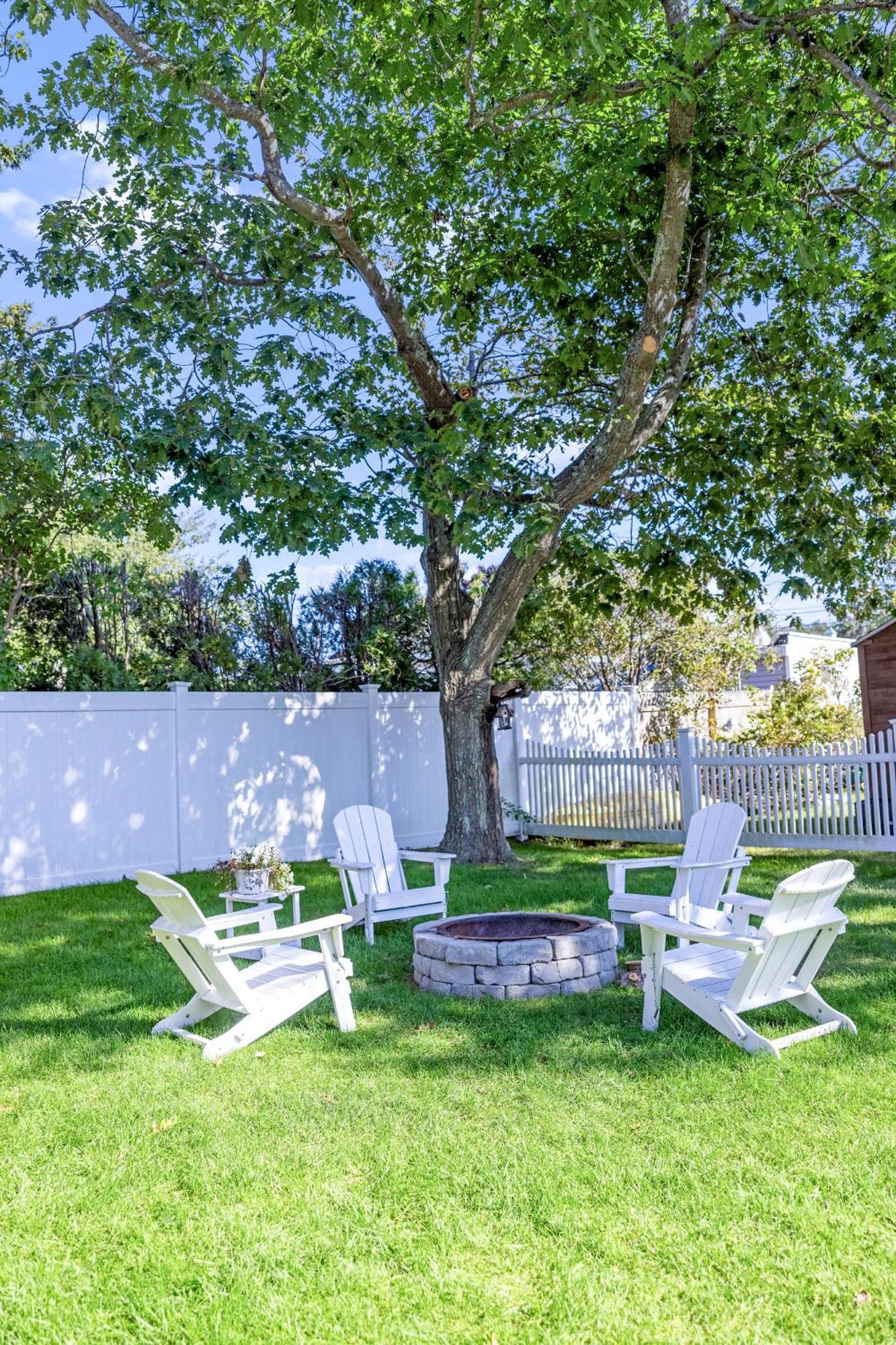 Pine Point Beach House With Deck, Fire Pit & Porch Scarborough Exterior foto